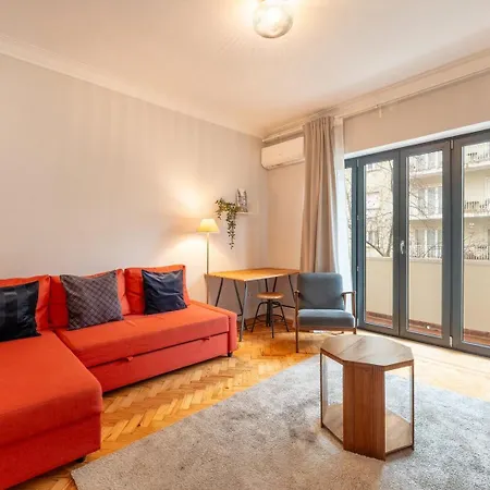 Апартаменти Guestready - A Comfortable In *